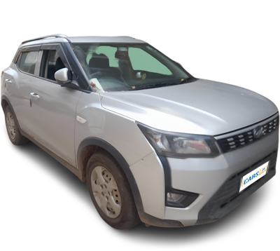 Mahindra XUV300-img